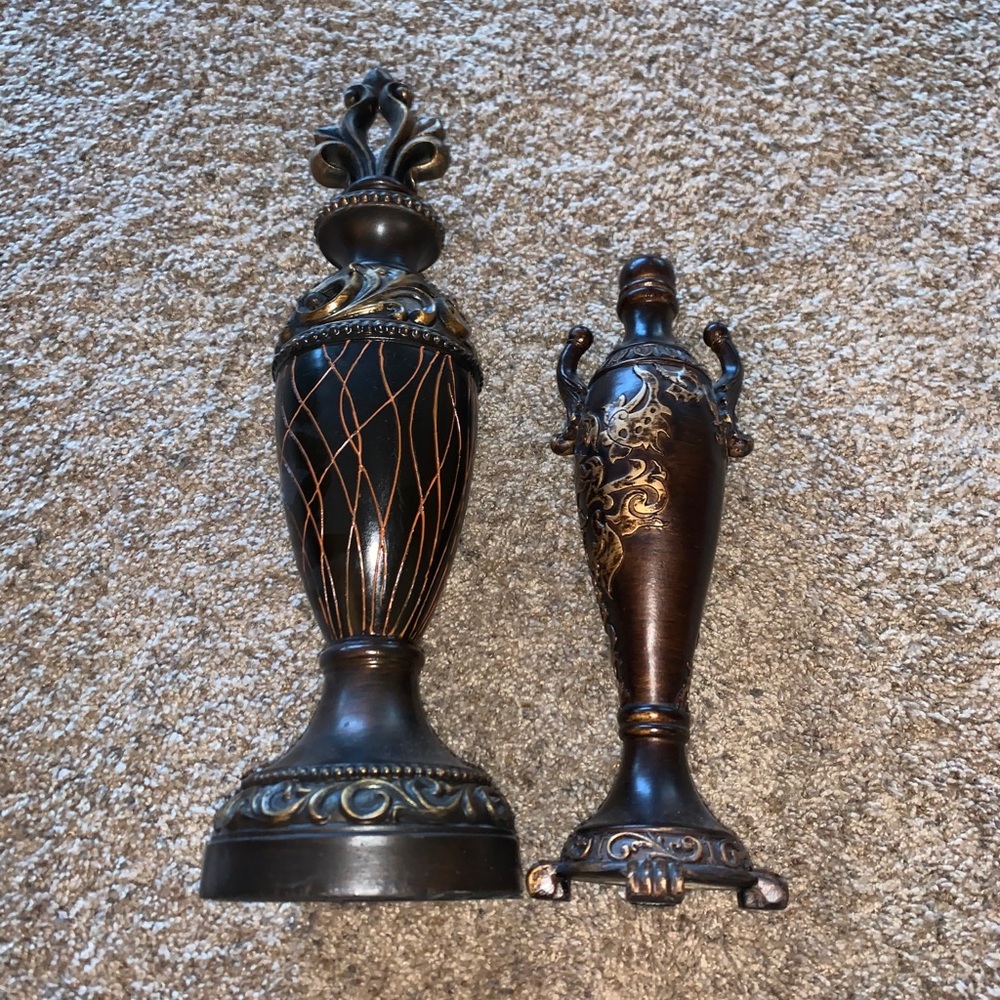 Two brown decor accent pieces